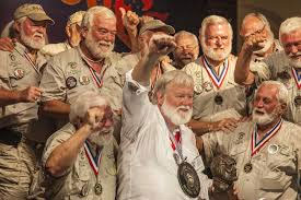 Hemingway_Look_alike-